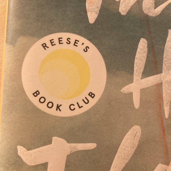 ❤️Hardcover-The Last Thing He Told Me by Laura Dave - Picture 2 of 7